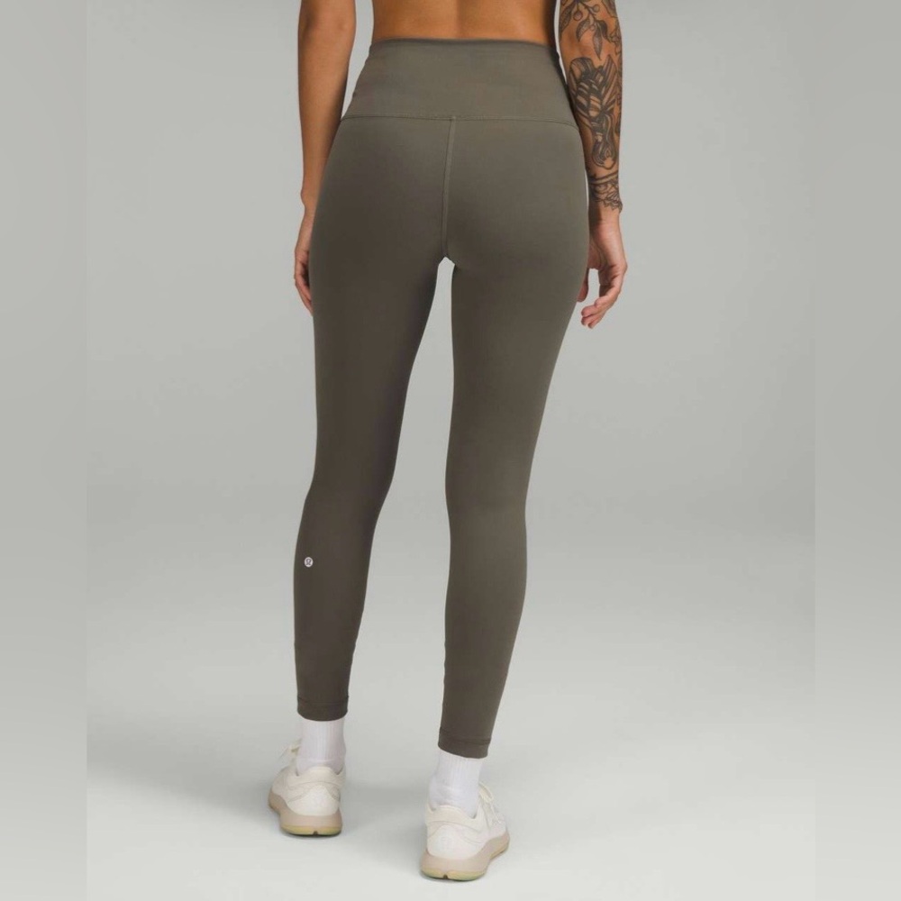 Lululemon Sz 18 Wunder Train High-Rise Tight in Carob Brown Size 18